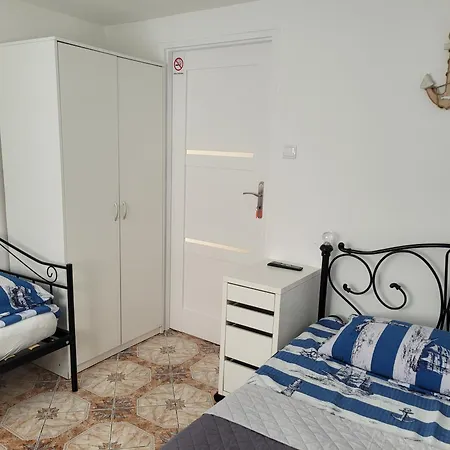 Gościnne Galeon W Darłówku 3*