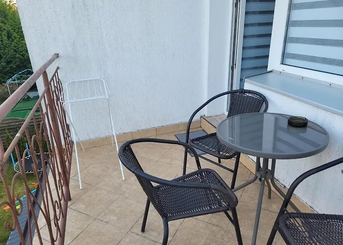 Goscinne Galeon W Darlowku 招待所 3*