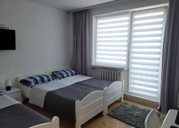 Goscinne Galeon W Darlowku 招待所 3*