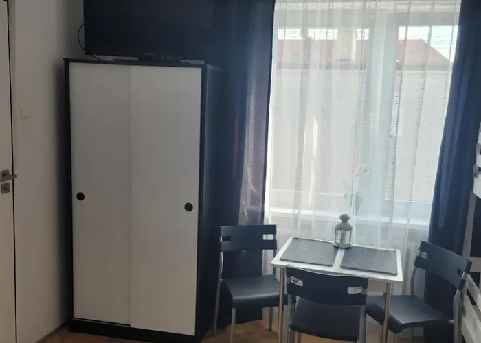 Goscinne Galeon W Darlowku 게스트하우스 3*