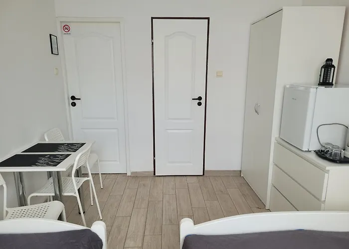 게스트하우스 Goscinne Galeon W Darlowku 3*