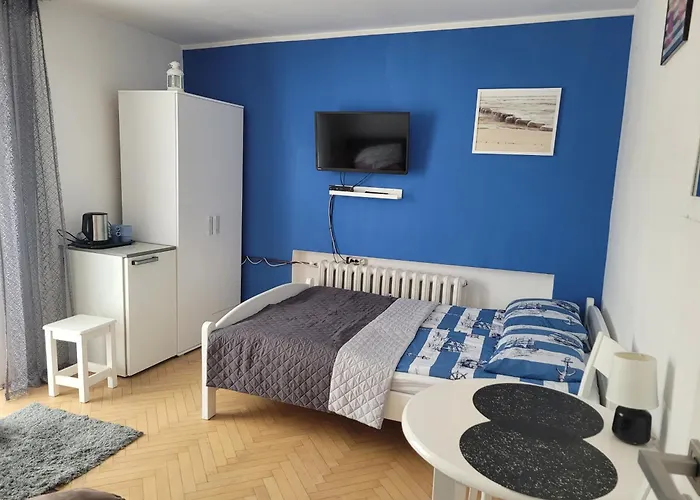 Goscinne Galeon W Darlowku 게스트하우스 3*