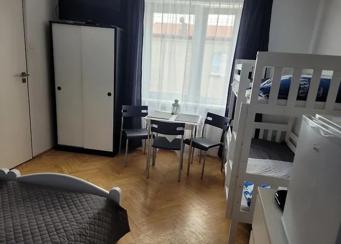 Goscinne Galeon W Darlowku 게스트하우스 3*